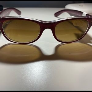 Ray-Ban 2132